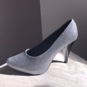 Gabriella Rocha Pewter Pumps